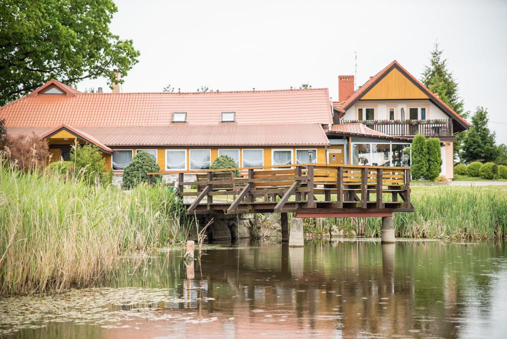 ディビティ Gosciniec Czapla Bed & Breakfast エクステリア 写真